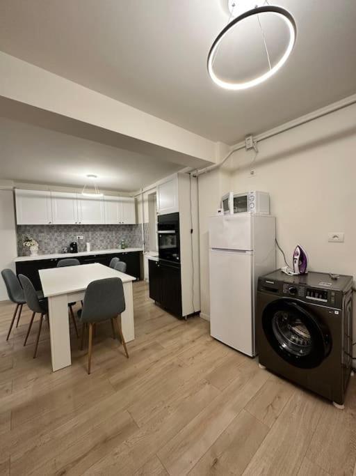 Ultracentral Luxury Apartament Timisoara Exterior photo
